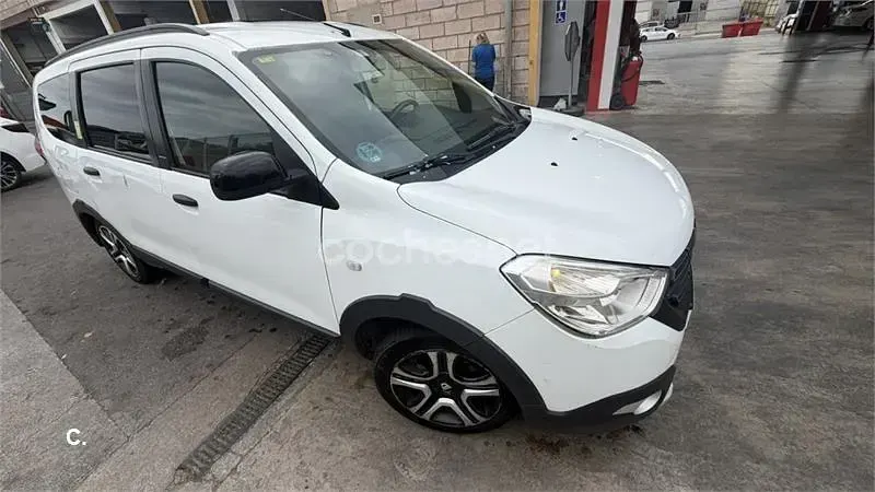 Usado Dacia Lodgy 115 CV (84 kW) 2019 Blanco Monovolumen