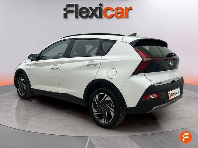 Usado Hyundai Bayon 100 CV (73 kW) 2023 Blanco SUV