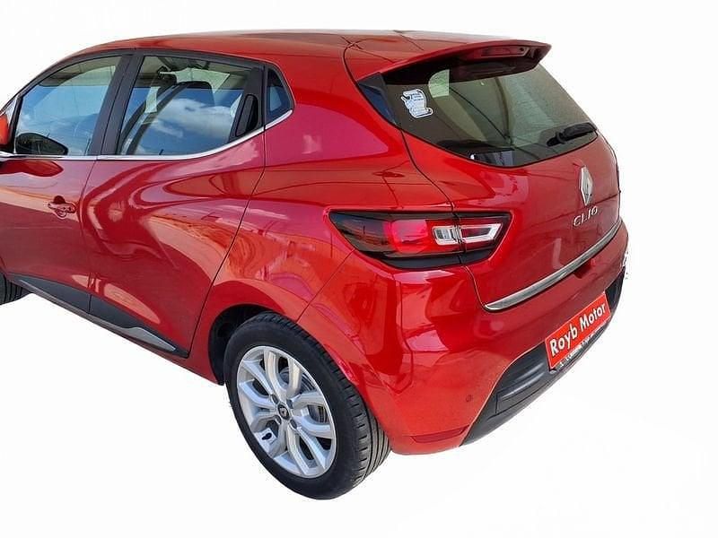 Usado Renault Clio IV Zen 90 CV (66 kW) 2018 Rojo Berlina