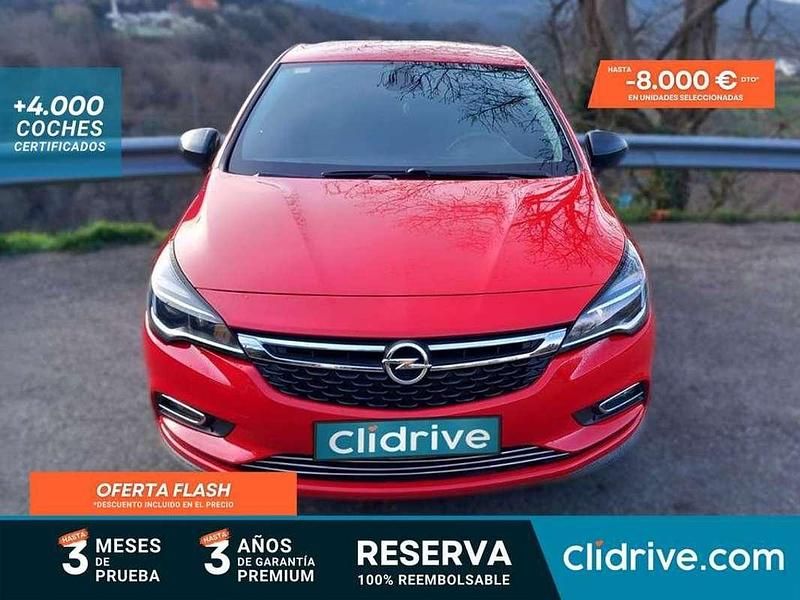 Usado Opel Astra Selective 125 CV (91 kW) 2017 Rojo Utilitario