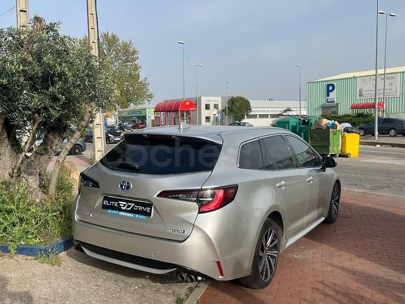 Usado Toyota Corolla Sport 180 CV (132 kW) 2021 Gris / plata Familiar