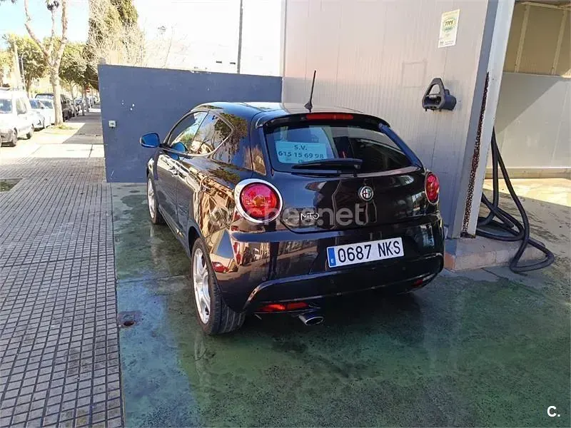 Usado Alfa Romeo MiTo 85 CV (62 kW) 2015 Negro Utilitario