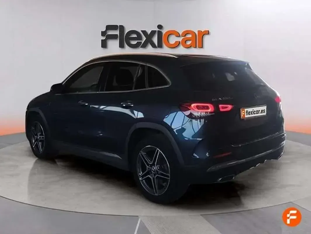 Usado Mercedes GLA250 218 CV (160 kW) 2021 Negro SUV