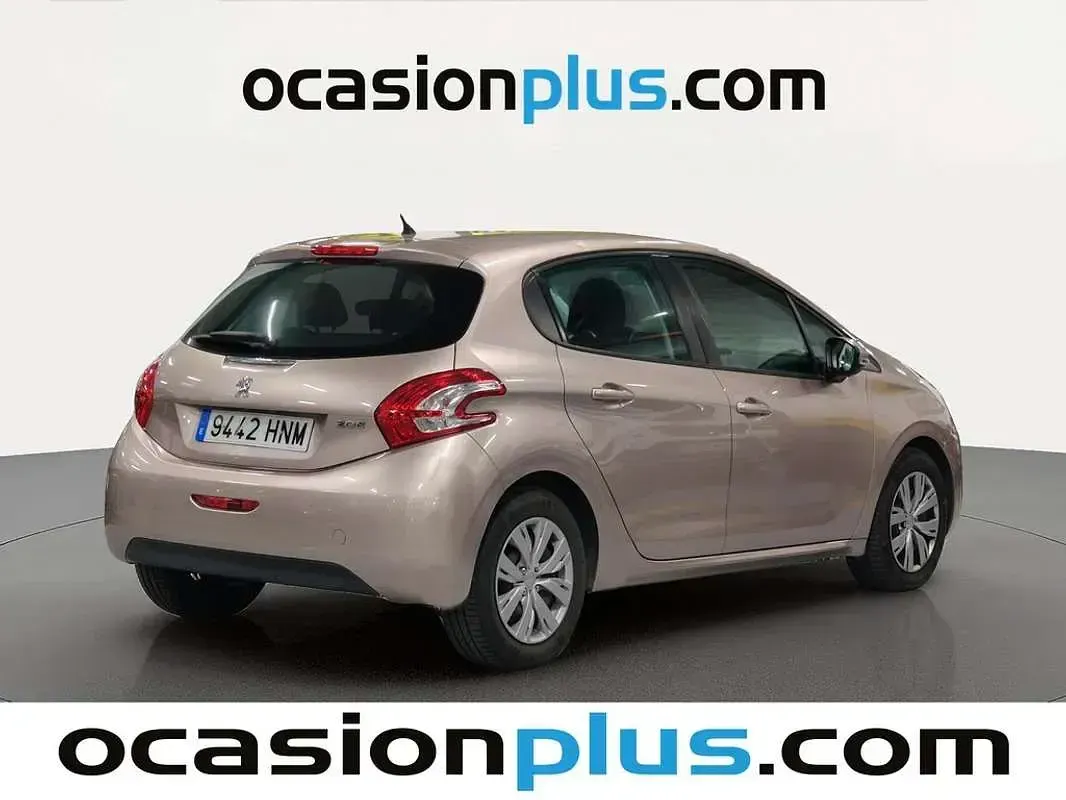 Usado Peugeot 208 Active 82 CV (60 kW) 2013 Otro Utilitario