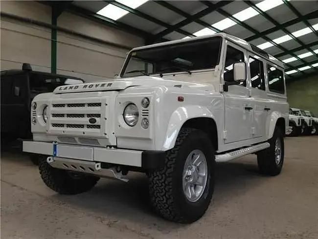Usado Land Rover Defender S 122 HP (89 kW) 2012 Branco SUV