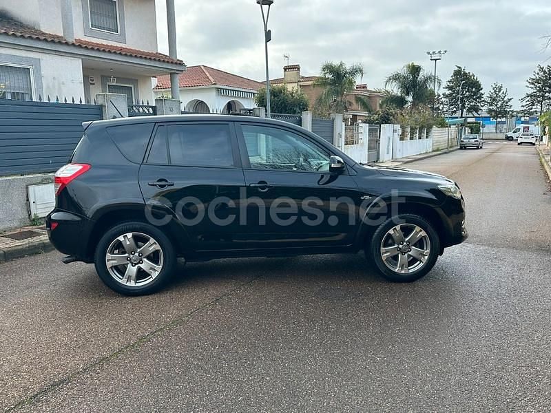 Usado Toyota RAV4 Executive 150 CV (110 kW) 2011 Negro SUV