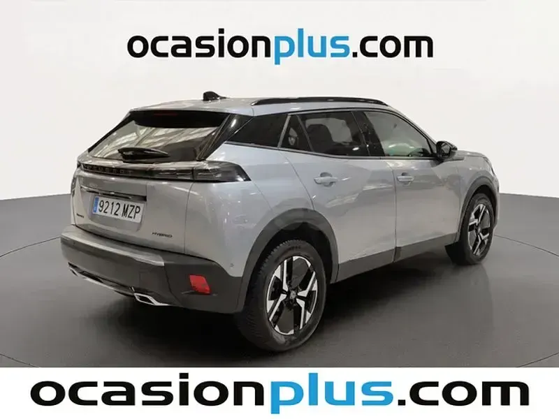 Usado Peugeot 2008 Allure 145 CV (106 kW) 2025 Gris / plata SUV