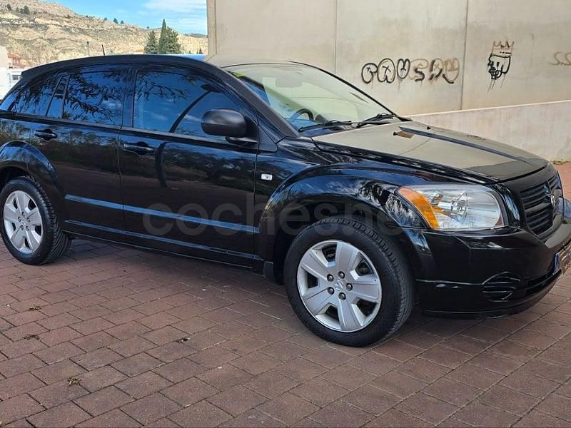 Usado Dodge Caliber SXT 140 CV (102 kW) 2007 Negro Utilitario