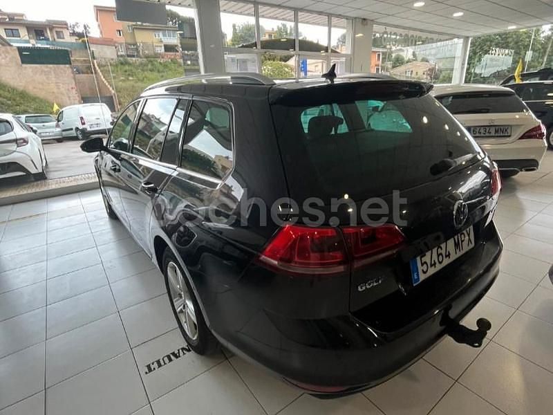 Usado VW Golf VII Advance 110 CV (80 kW) 2015 Negro Familiar