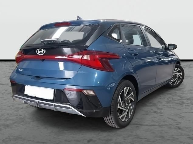 Usado Hyundai i20 100 CV (73 kW) 2025 Azul vibrant Utilitario