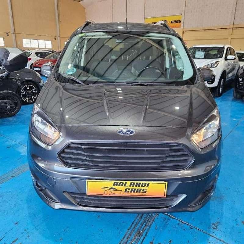 Usado Ford Tourneo Courier Ambiente 75 CV (55 kW) 2018 Gris Monovolumen