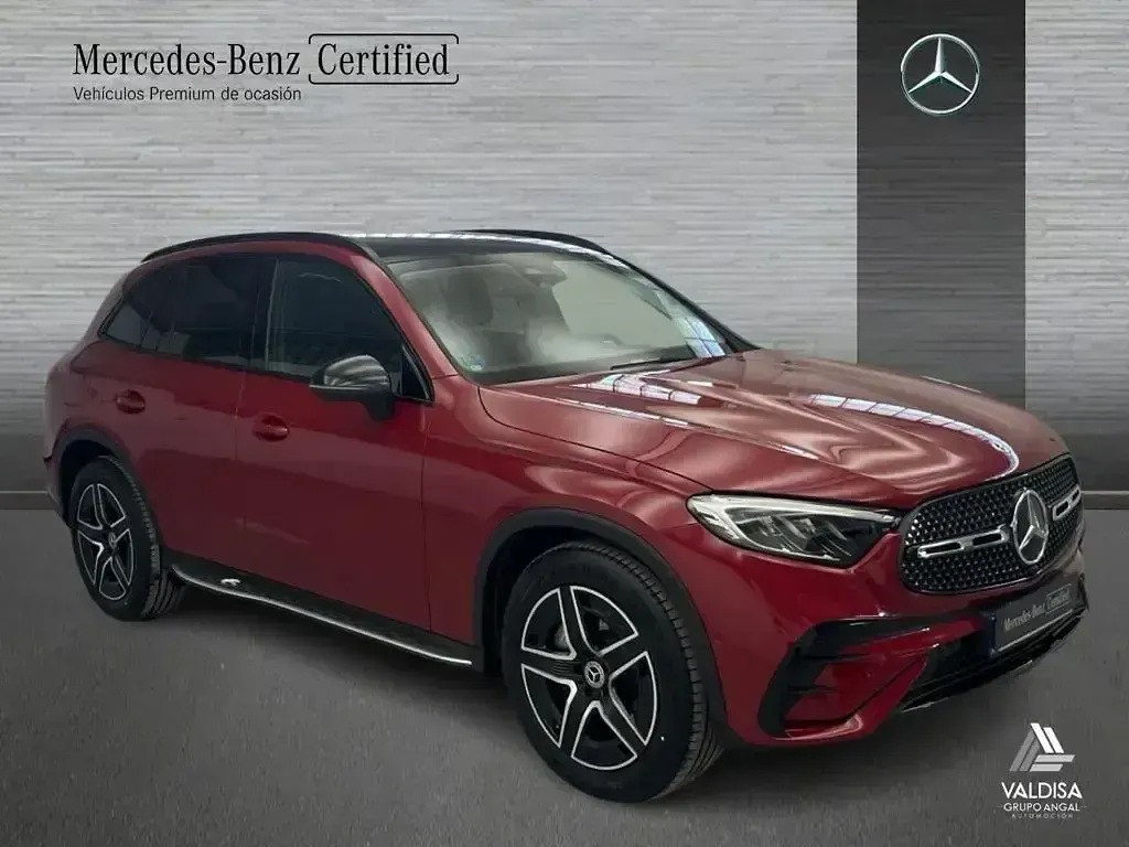 Usado Mercedes GLC220 197 CV (144 kW) 2025 Manufaktur rojo patagonia SUV