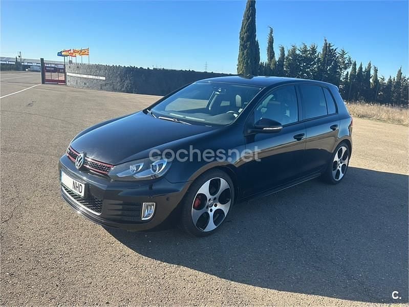 Negro Usado 2010 VW Golf VI GTI Utilitario | 12.500 € (Precio justo) - Imagen 1/4