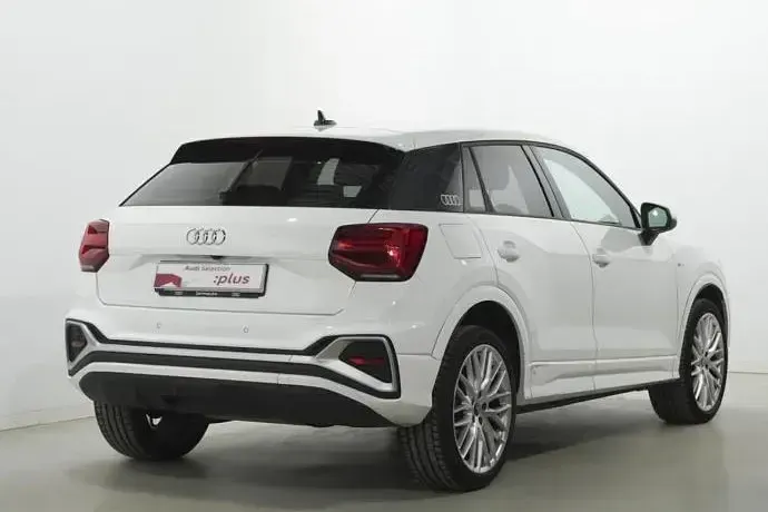 Usado Audi Q2 S-Line 116 CV (85 kW) 2022 Blanco SUV