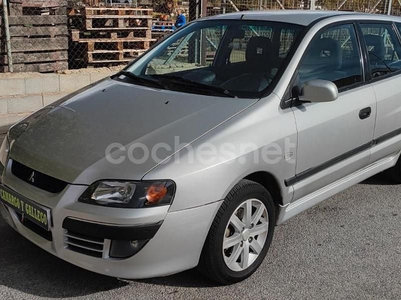 Gris Usado 2004 Mitsubishi Space Star Plus Monovolumen | 3500 € - Imagen 1/4