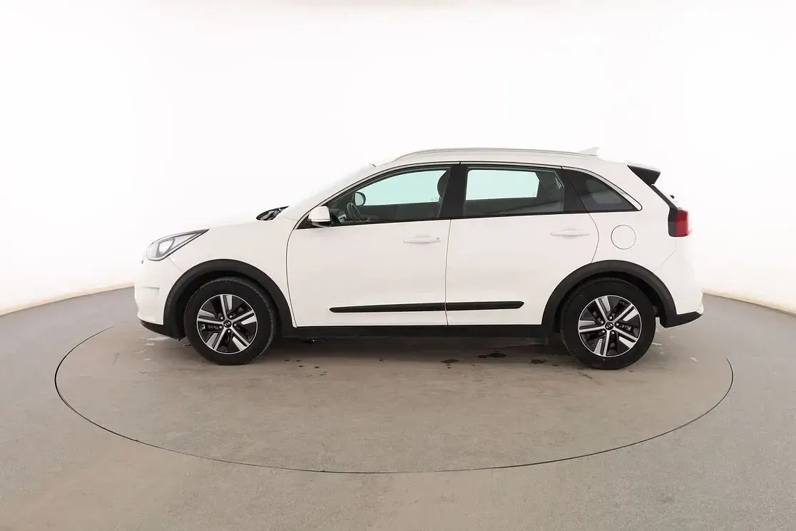 Usado Kia Niro 141 CV (103 kW) 2017 Blanco SUV