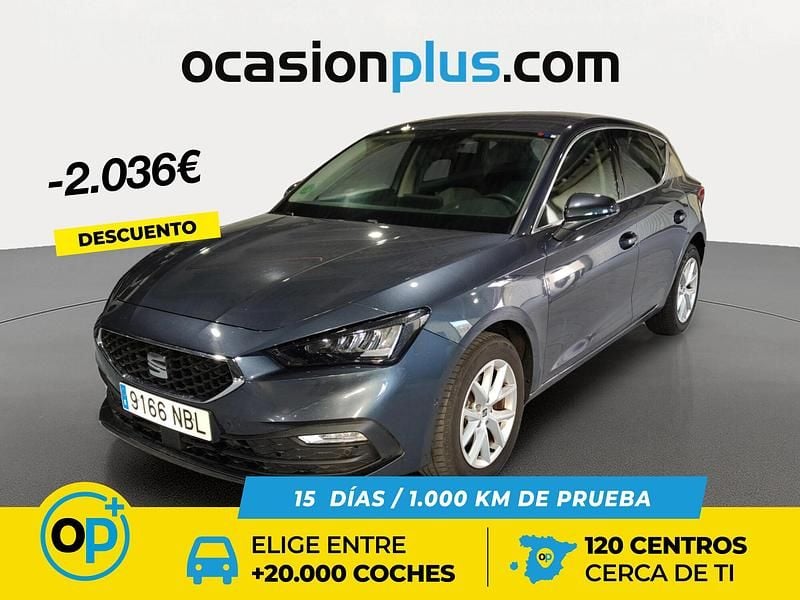 Usado Seat Leon Style 116 CV (85 kW) 2025 Gris Berlina