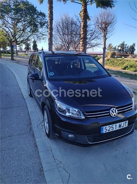 Usado VW Touran Advance 105 CV (77 kW) 2012 Negro Monovolumen
