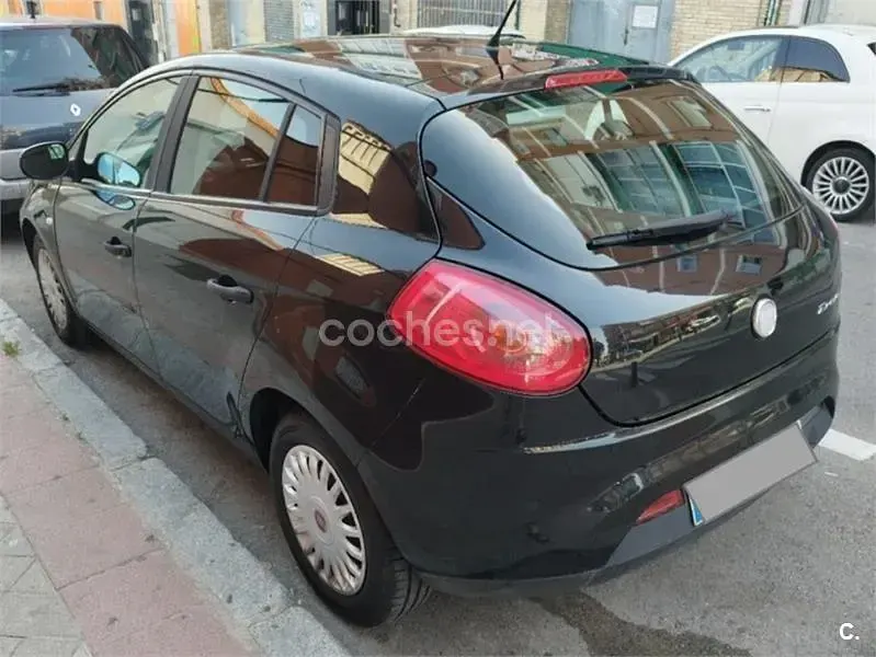 Usado Fiat Bravo Active 90 CV (66 kW) 2010 Negro Utilitario