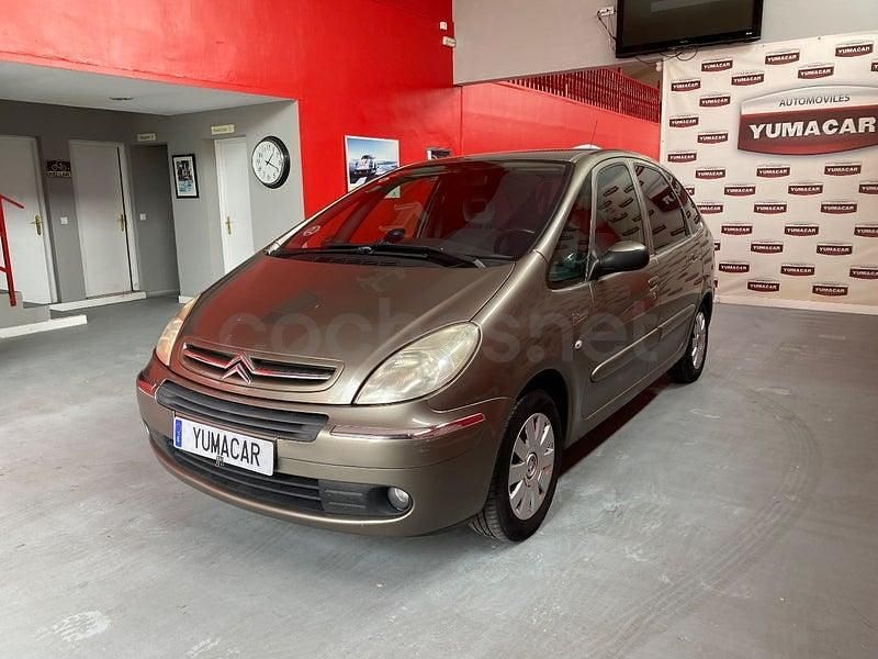 Usado Citroën Xsara Picasso Exclusive 92 CV (67 kW) 2009 Gris / plata Monovolumen