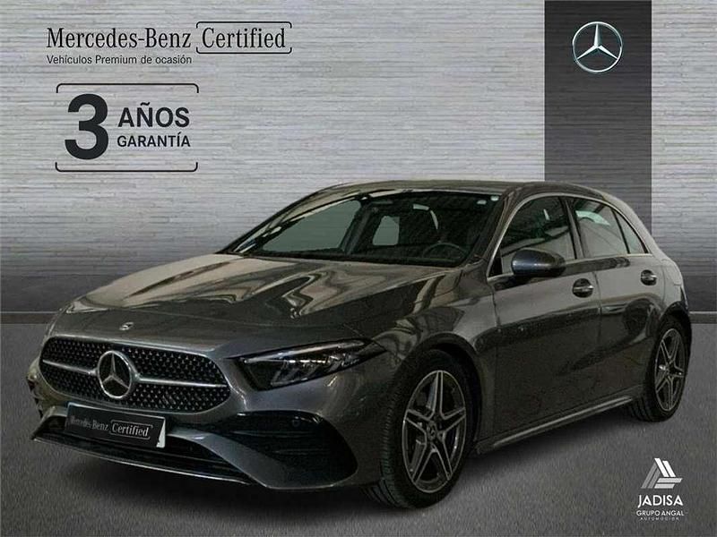 Usado 2025 Mercedes A180 Berlina | 31.594 € (Precio justo) - Imagen 1/4