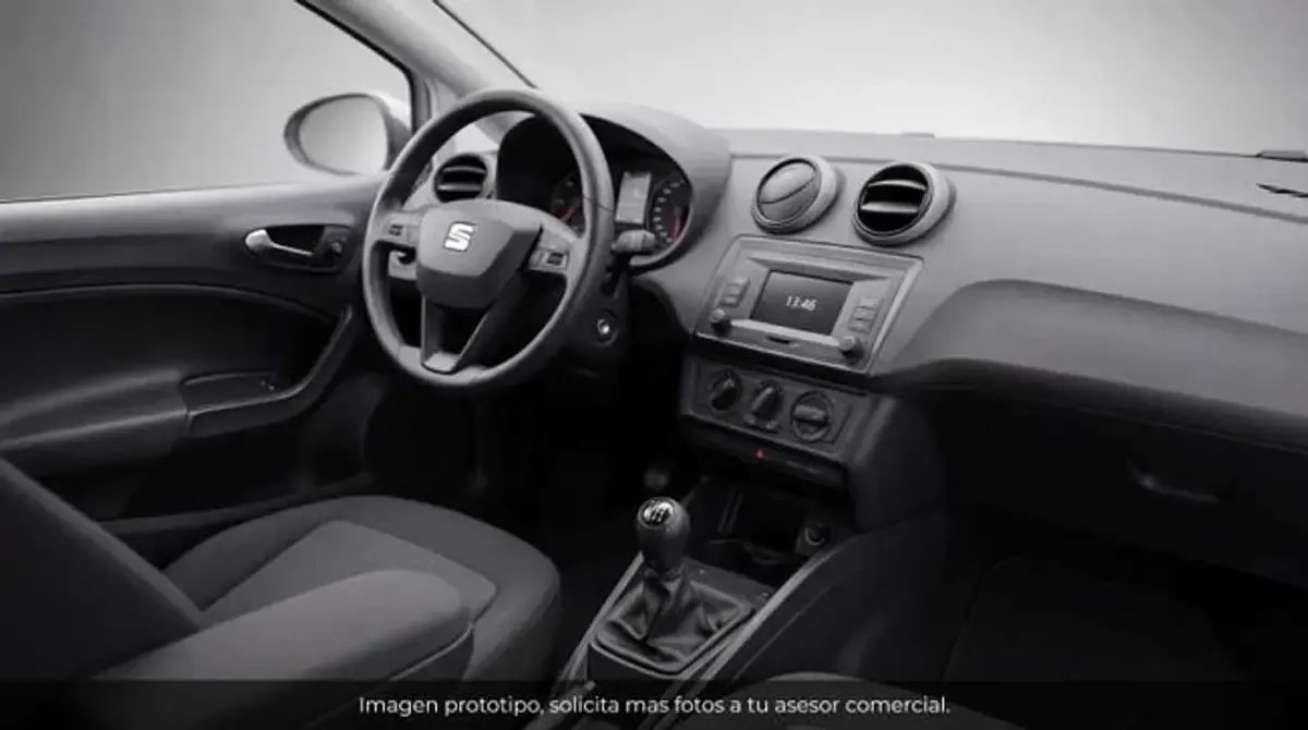 Usado Seat Ibiza Reference 90 CV (66 kW) 2016 Blanco Utilitario