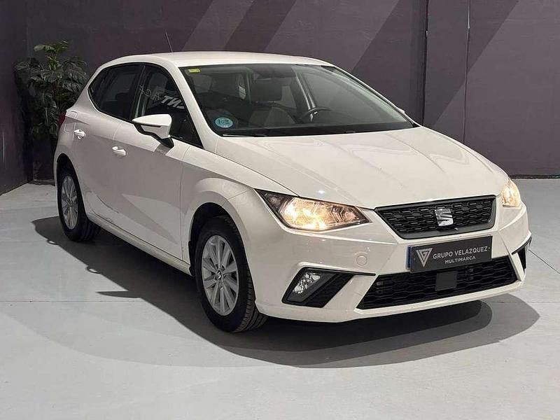 Usado Seat Ibiza Style 110 CV (80 kW) 2020 Blanco Utilitario