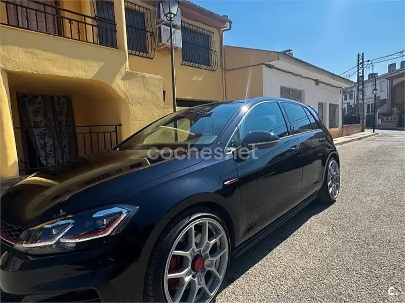 Usado VW Golf VII GTI 245 CV (180 kW) 2017 Negro Berlina