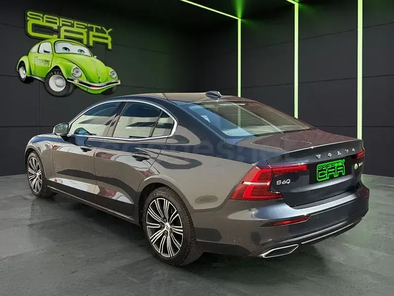 Usado Volvo S60 Inscription 390 CV (286 kW) 2020 Gris / plata Berlina