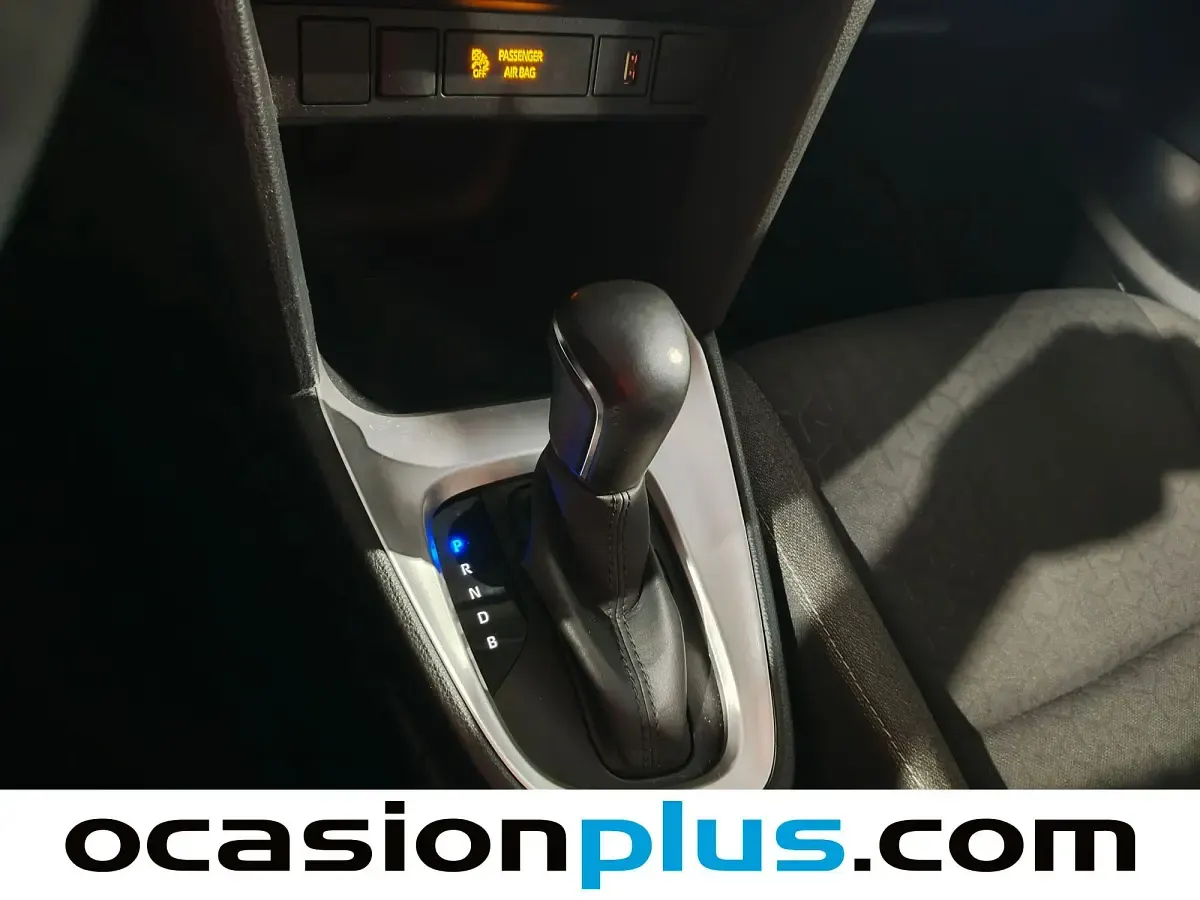 Usado Toyota Yaris Cross Business Edition 116 CV (85 kW) 2024 SUV