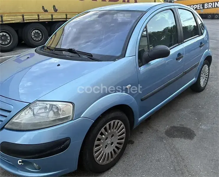 Usado Citroën C3 70 CV (51 kW) 2003 Azul Berlina