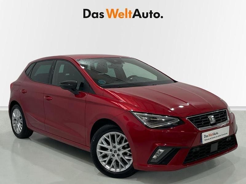Usado Seat Ibiza FR 115 CV (84 kW) 2024 Rojo Utilitario