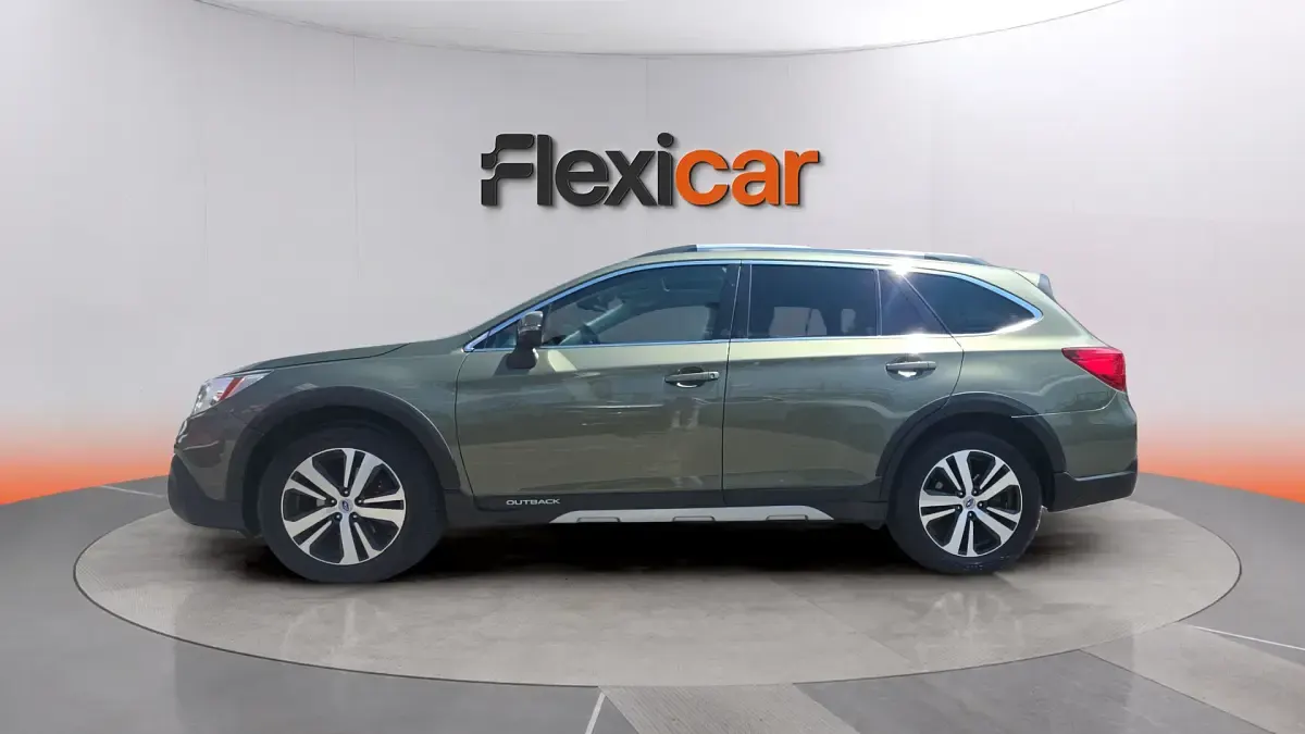 Usado Subaru Outback 175 CV (128 kW) 2020 Verde Familiar