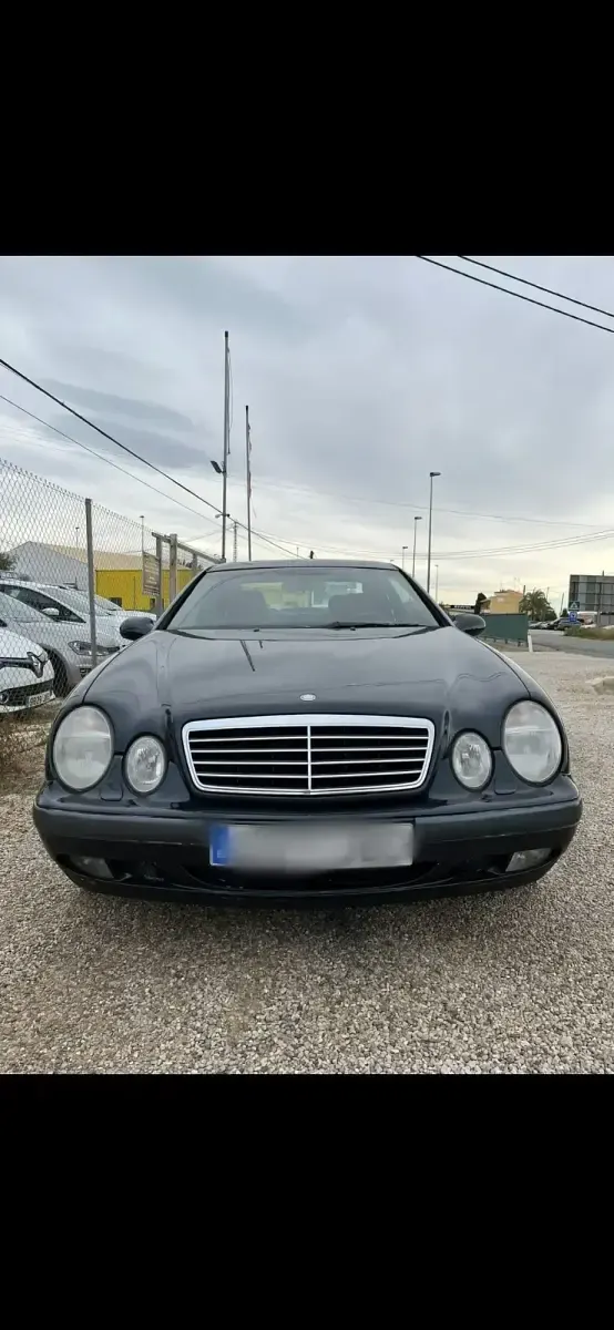 Begagnad Mercedes CLK200 163 HK (119 kW) 2004
