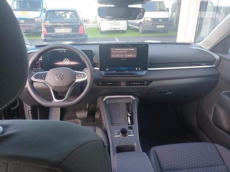 Usado VW T-Roc Life 115 CV (84 kW) 2025 Negro granadilla metalizado SUV