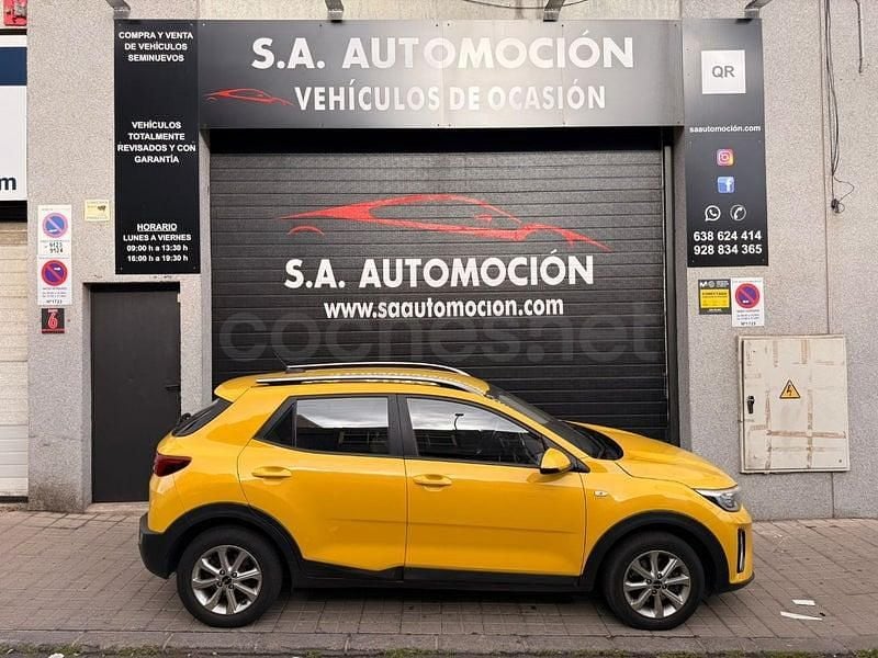 Usado Kia Stonic 84 CV (61 kW) 2023 Amarillo SUV