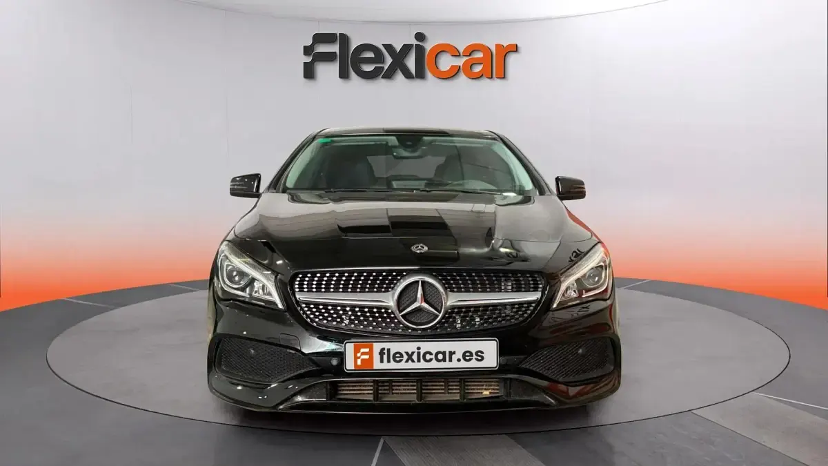 Usado Mercedes CLA200 136 CV (100 kW) 2017 Negro Coupe