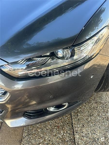 Gris / plata Usado 2015 Ford Mondeo Titanium Berlina | 11.999 € (Precio justo) - Imagen 1/4