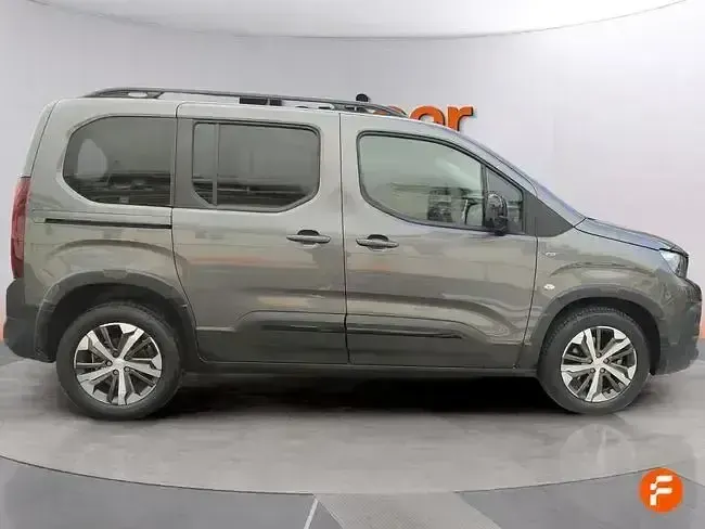 Occasion Peugeot Rifter Allure 100 PK (73 kW) 2023 Grijs MPV