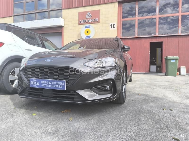 Usado Ford Focus ST-Line 120 CV (88 kW) 2019 Negro Familiar