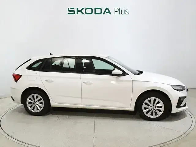 Brugt Skoda Scala Essence 95 HK (69 kW) 2024 Hvid Hatchback