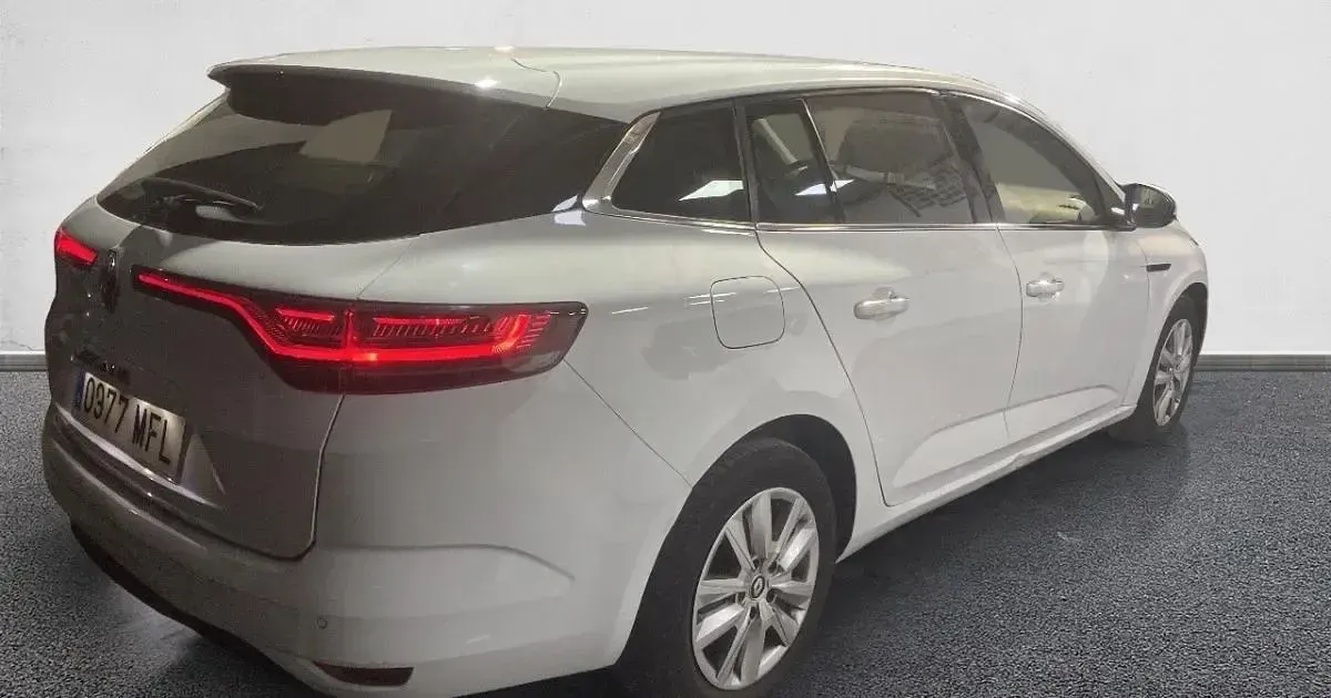 Usado Renault Mégane II Equilibre 115 CV (84 kW) 2023 Berlina