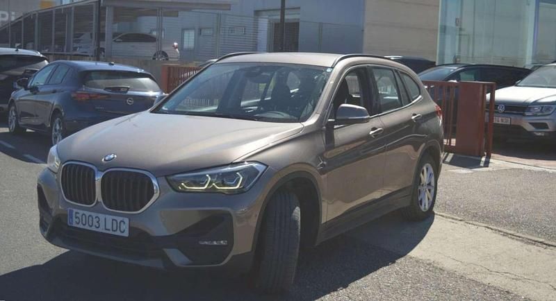 Usado BMW X1 Comfort Edition 150 CV (110 kW) 2020 Beige SUV