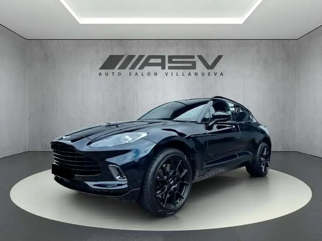 Usado Aston Martin DBX 551 CV (405 kW) 2022 Negro SUV