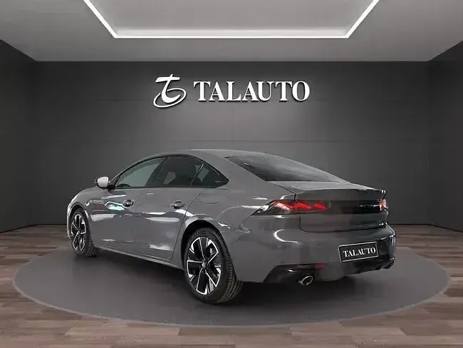 Usado Peugeot 508 GT 225 CV (165 kW) 2023 Gris Berlina