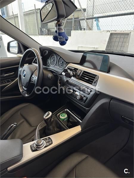 Azul Usado 2015 BMW 318 Familiar | 8900 € (Precio justo) - Imagen 1/4