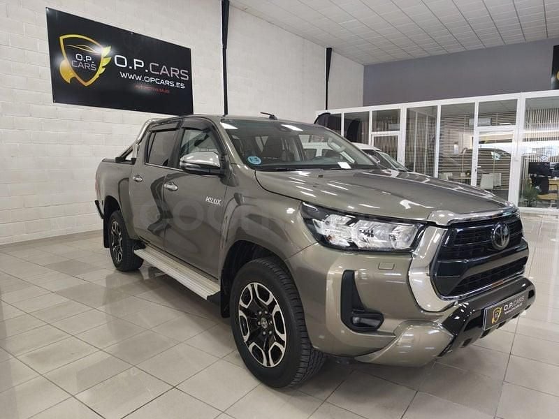 Usado Toyota HiLux 204 CV (150 kW) 2021 Verde Pickup/Camioneta