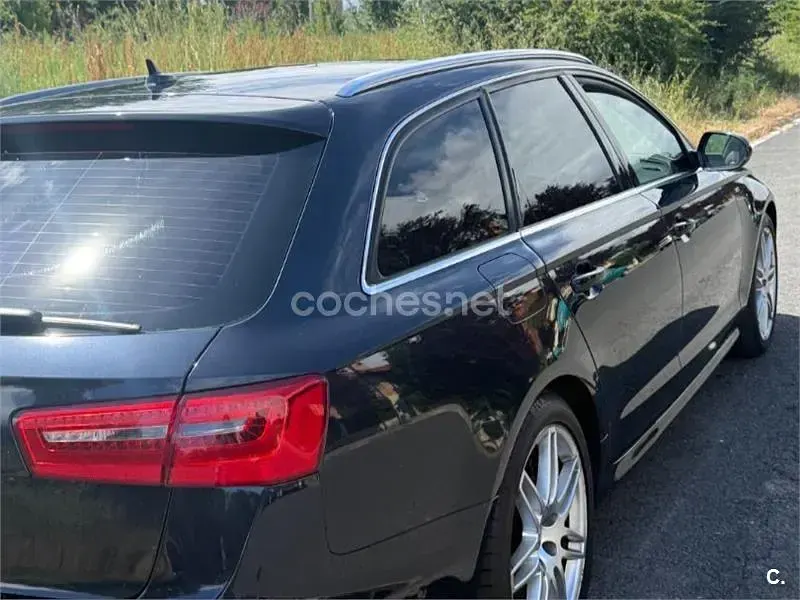Usado Audi A6 313 CV (230 kW) 2012 Azul Familiar