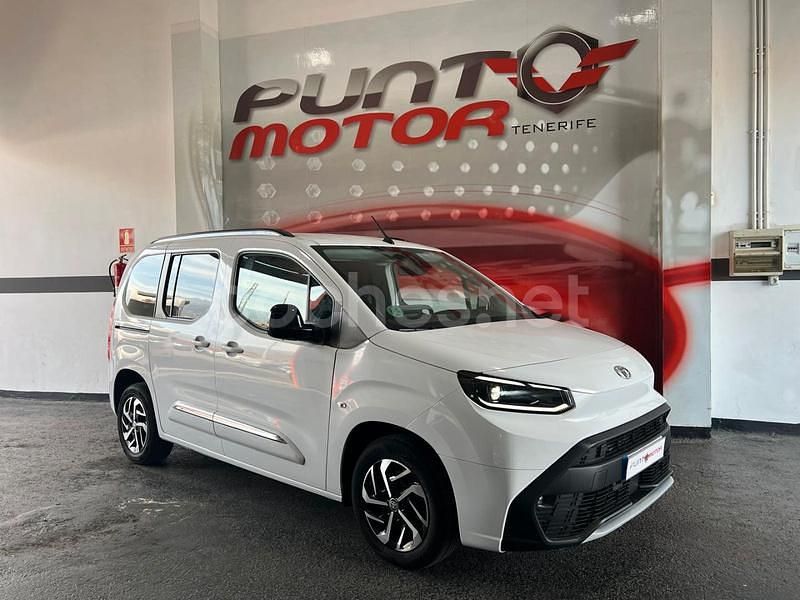 Blanco Usado 2024 Toyota Aygo Utilitario | 17.990 € (Caro) - Imagen 1/4