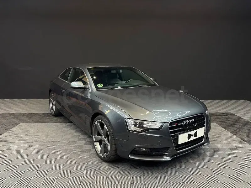 Usado Audi A5 S-Line 177 CV (130 kW) 2014 Gris / plata Coupe